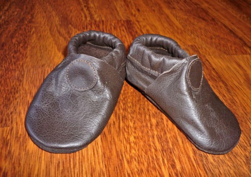 chaussons bébé en cuir souple